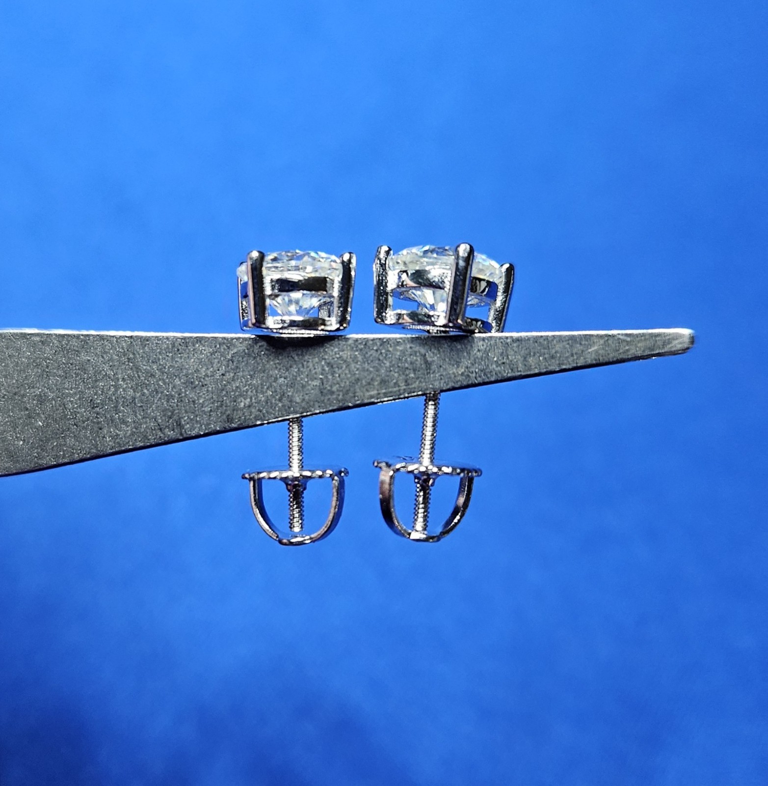 Mens Ladies Real Moissanite Stud Earrings 1ct 2ct VVS D GRA Certified Pair