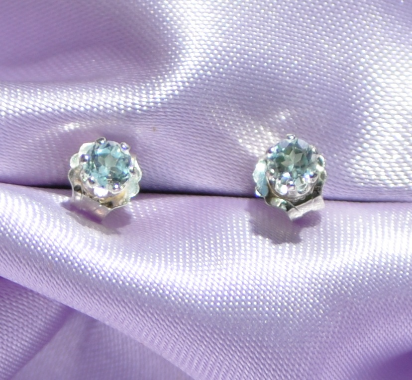 3MM ROUND AQUAMARINE STUD EARRINGS SET IN .925 STERLING SILVER