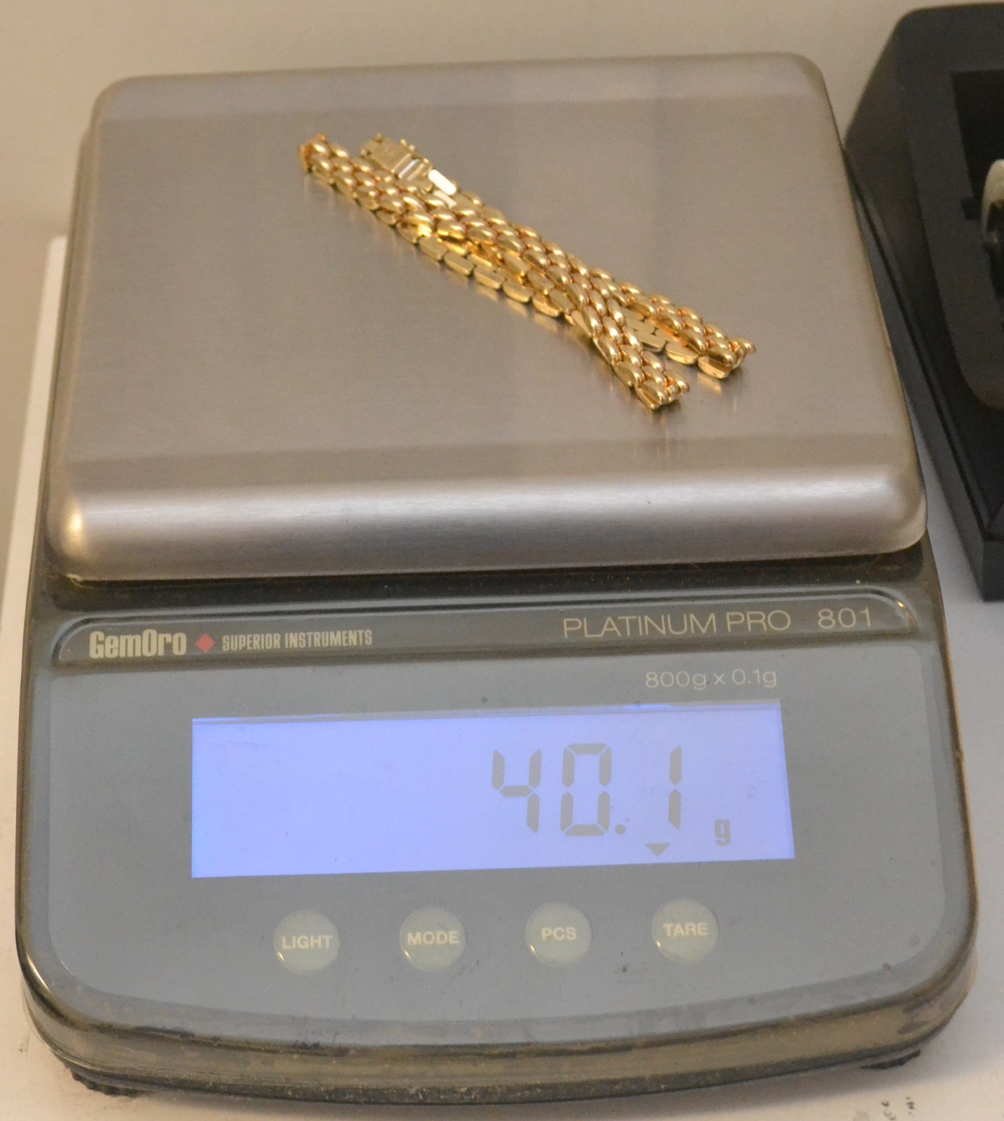 14K Yellow Gold Panther Link Necklace 7.5 mm 17.75″ Box Clasp C8