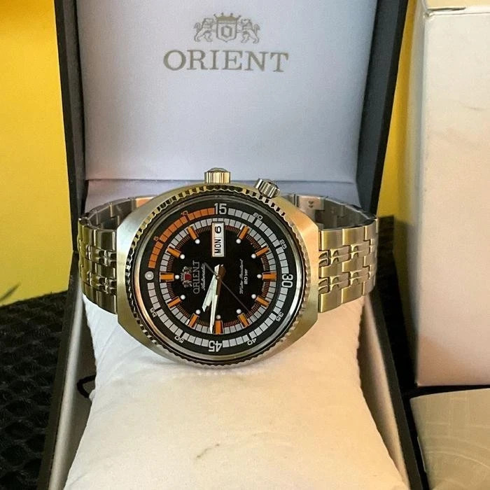 Rare ORIENT Neo Classic King Diver Sports Automatic F692-UBA0 Vlack Dial Vintage