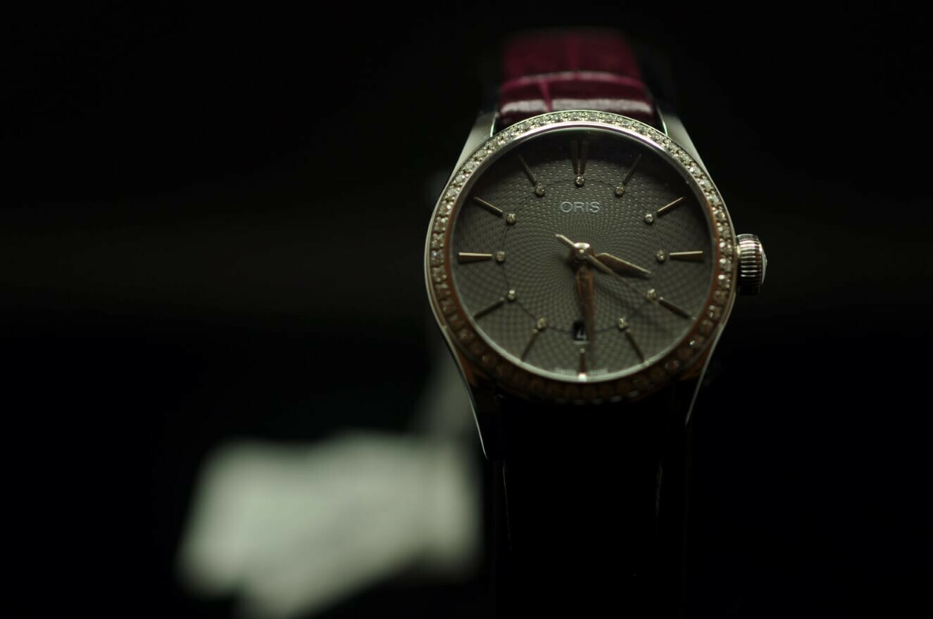 Oris Artelier Date Diamond 28mm