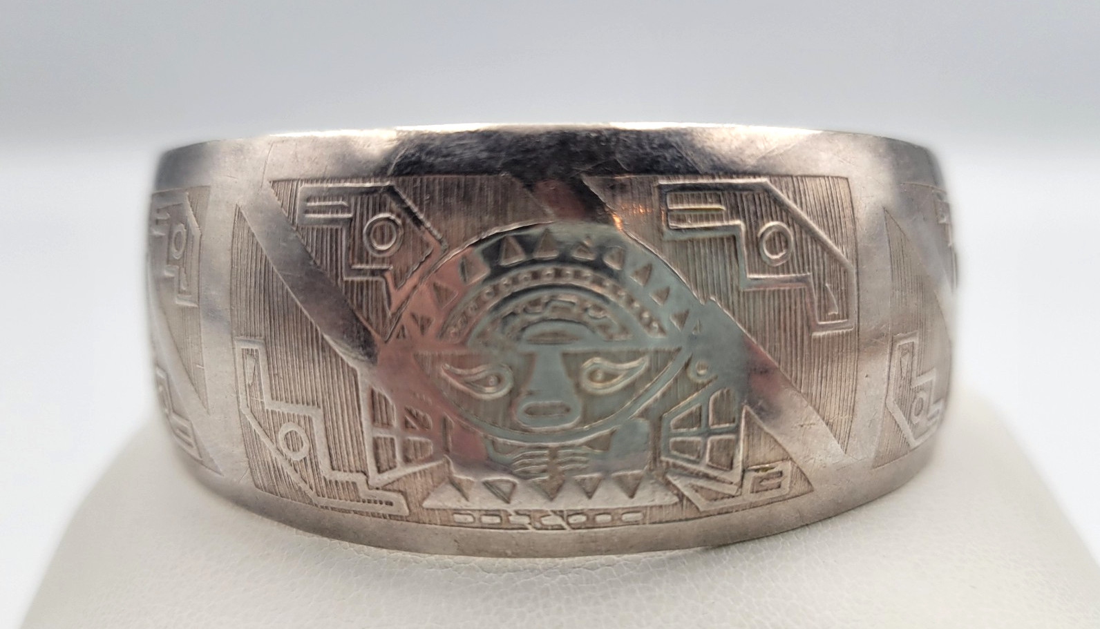 Vtg Peruvian Silver Plate Meso-American Figural Panel Cuff Bracelet MCM