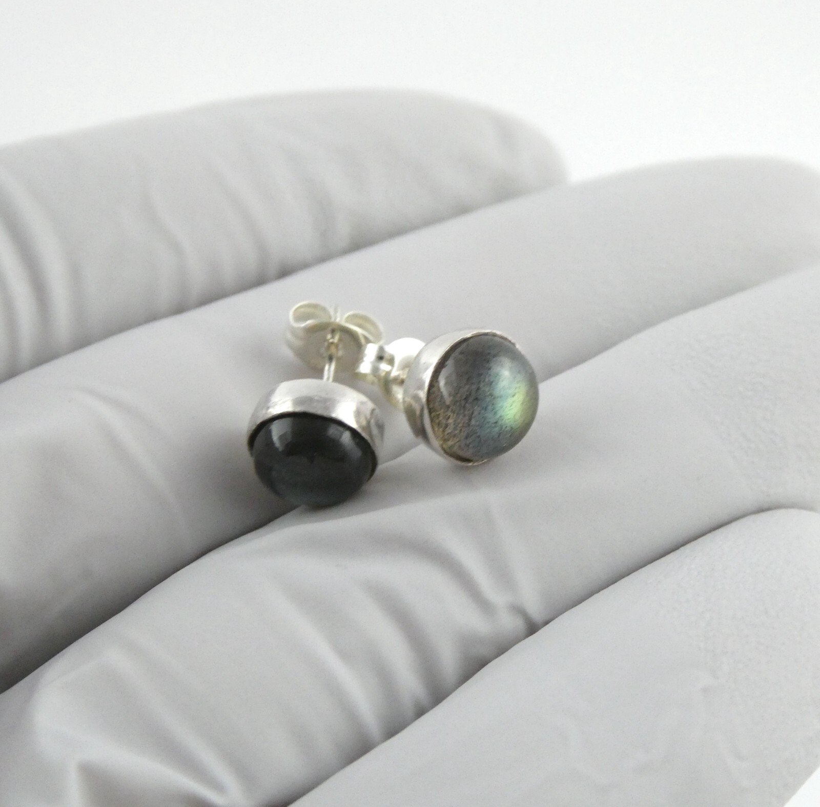 Sterling Silver Labradorite Cabochon Stud Earrings 925 7.83mm Diameter 1.7 Grams