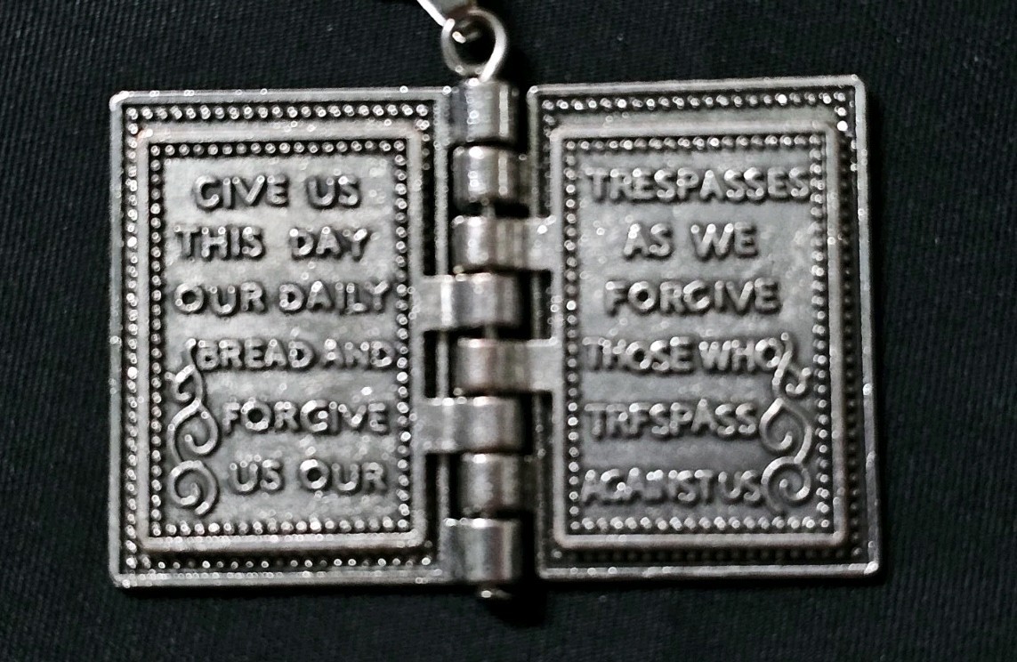 Men Women Openable Holy Bible Book Verse Prayer Christian Pendant Necklace 27 in