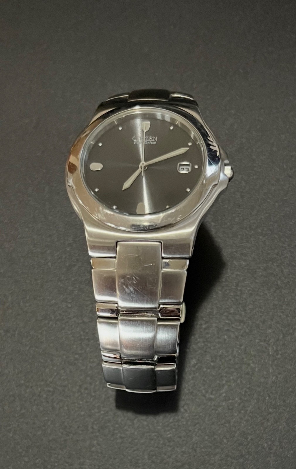 Citizen Eco-Drive Watch Men Stainless Black Dial E111-K16750 36mm Running. READ