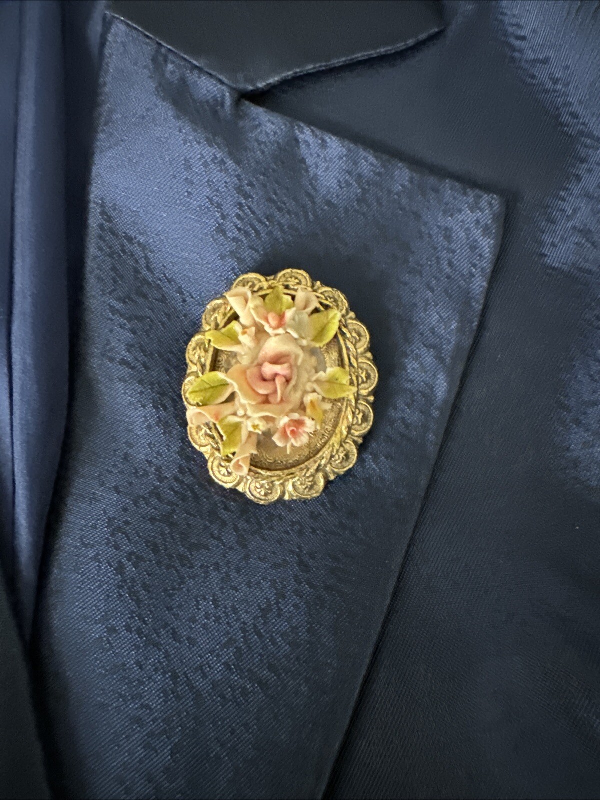 Vintage Tauro Puffy Flowers Muilt-color Brooch Multi Use Piece Blazers Jeans
