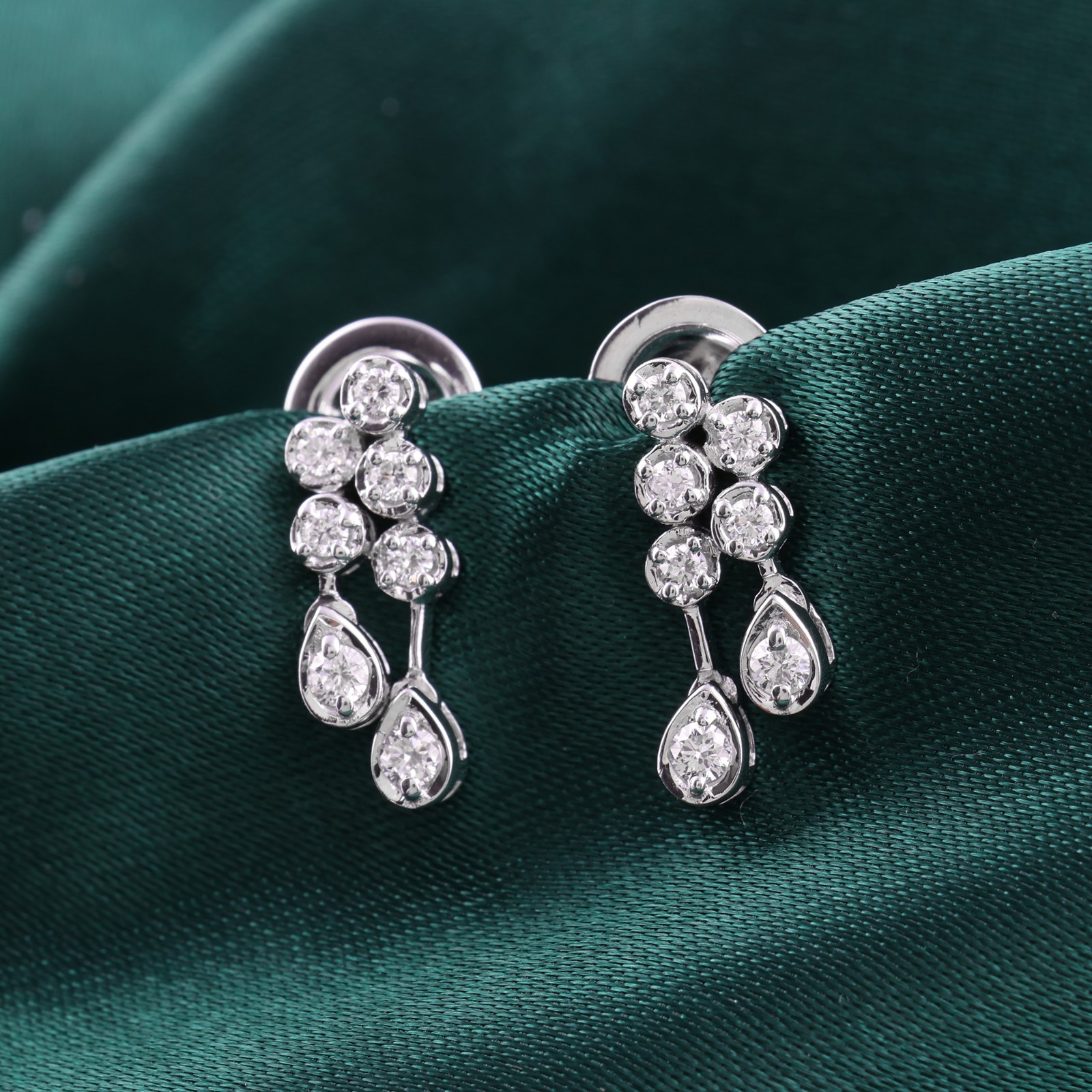 0.14 Ct Lab Grown CVD Round Diamond Dangle Earrings Birthday Gift 9k White Gold