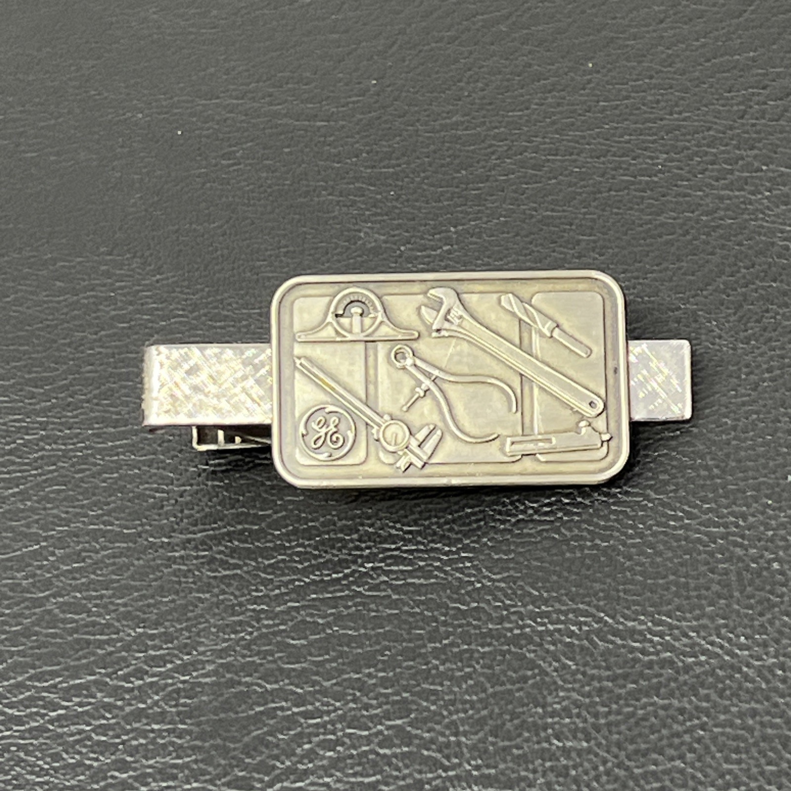 Vintage General Electric GE Tie Clip Drafting Engineering Logo Silver Tone P7336