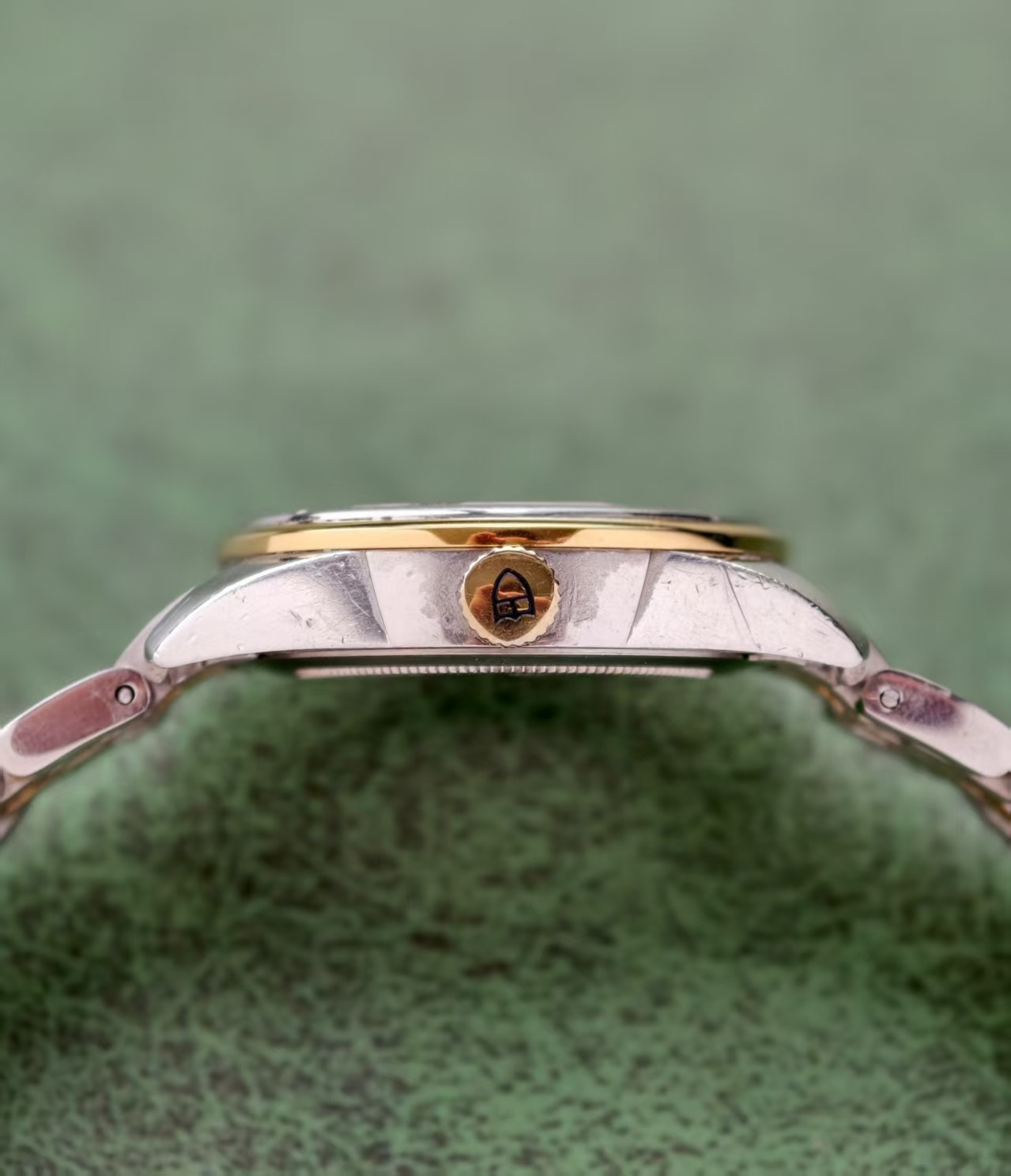 Tudor Linen Champagne Dial Glamour 55003 Men’s Watch Automatic 36mm Date