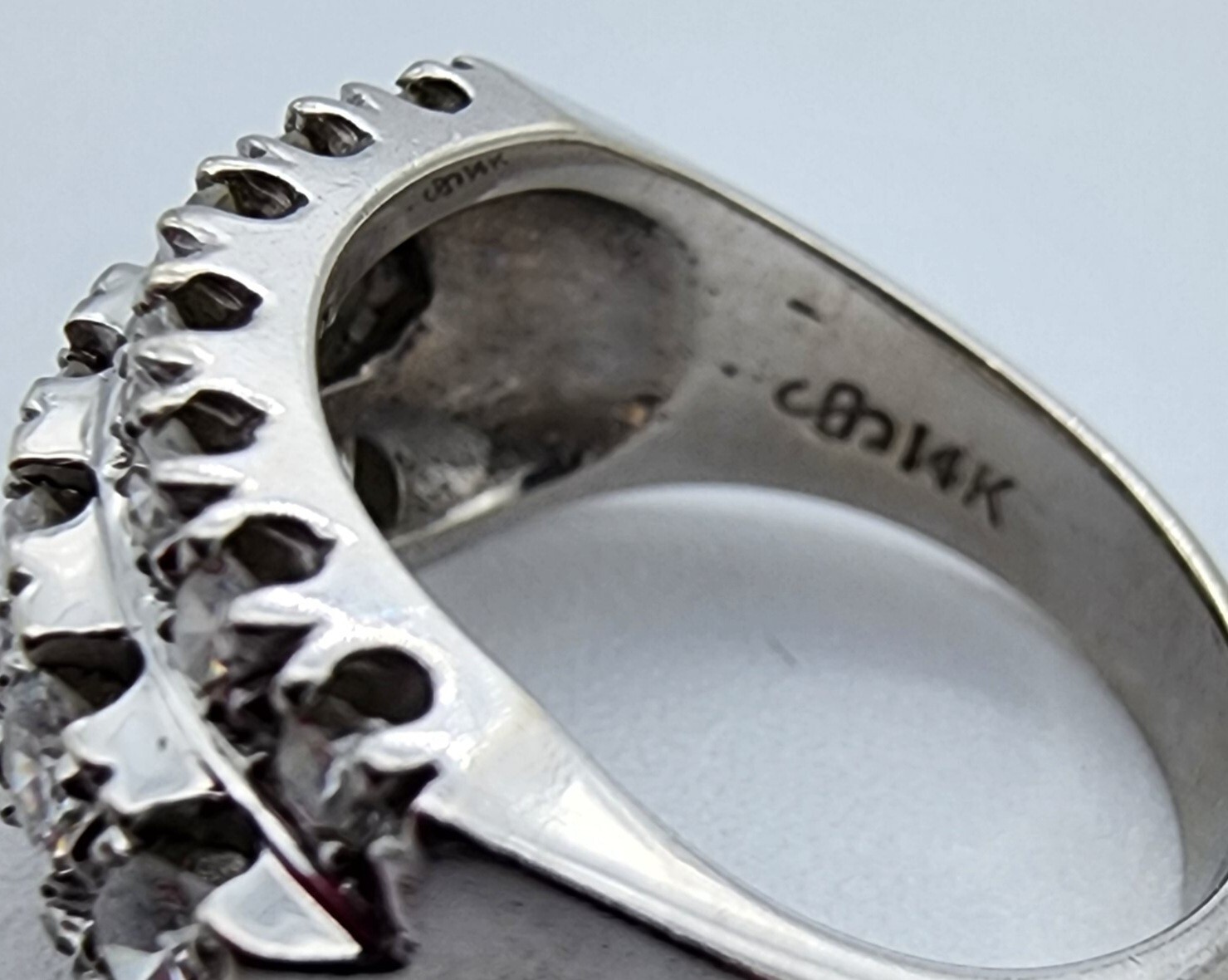 14k .585 White Gold Diamond 1.04 ctw 3 Row Ring Sz 5.25 Ring Au 2357