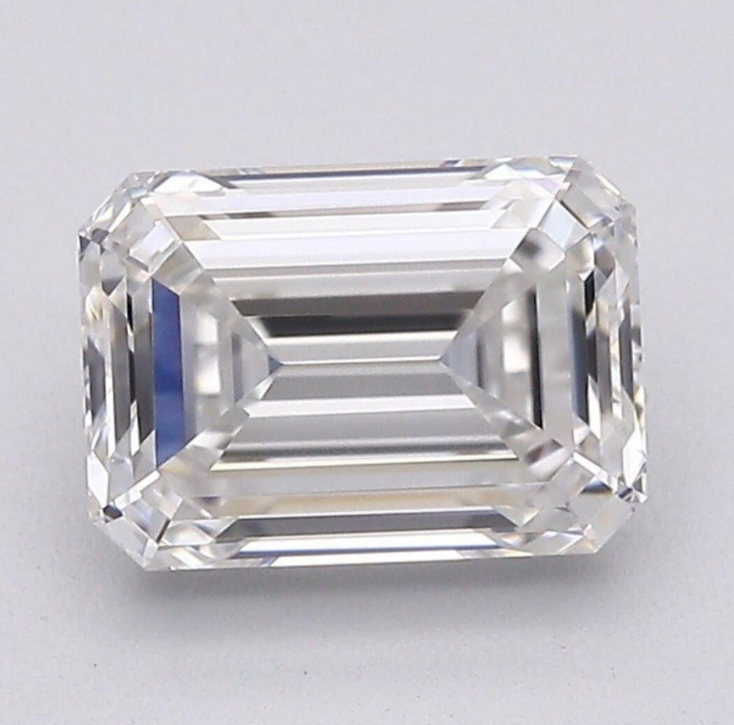 0.30 Carat, 1 Pcs, Certified Natural White Diamond, Radiant Cut Diamond.