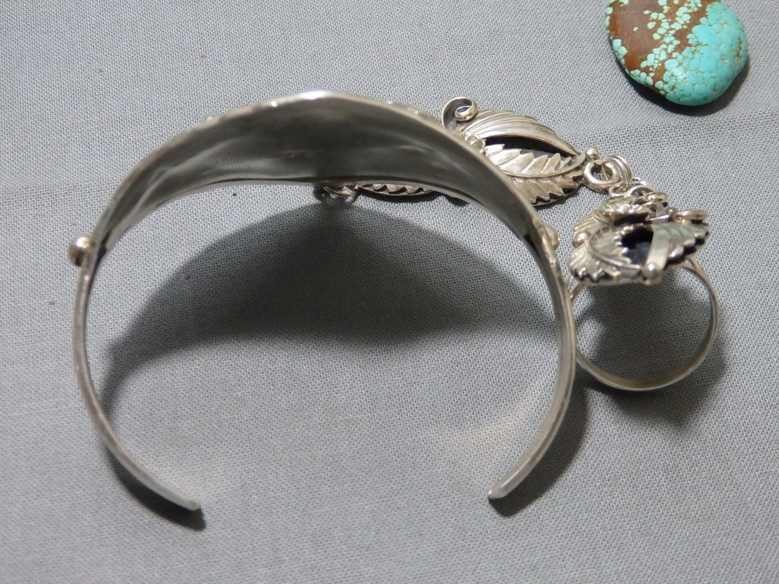 NAVAJO Jackson Sterling Silver SQUASH BLOSSOM Style 50g SLAVE BRACELET Ring sz9