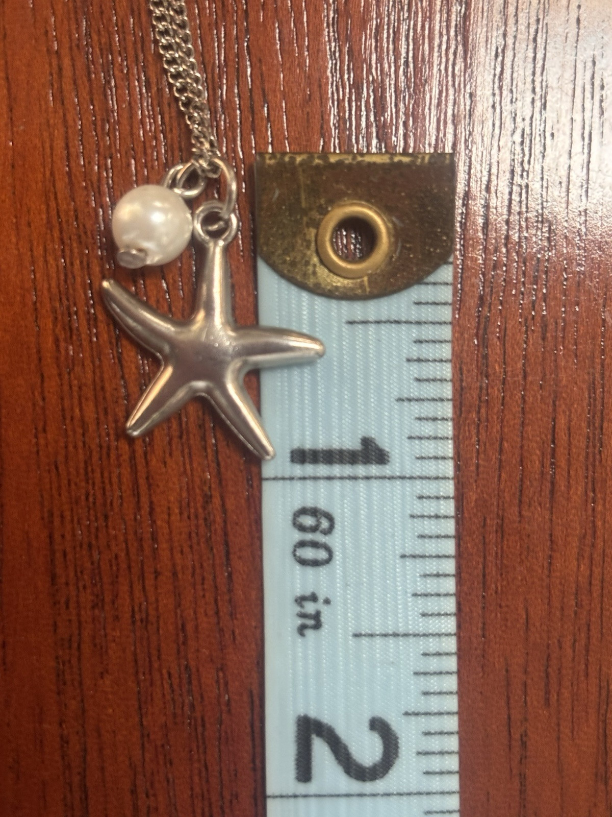Starfish Simulated Pearl Pendant Necklace Silver Tone 19.5 19 1/2 Inches