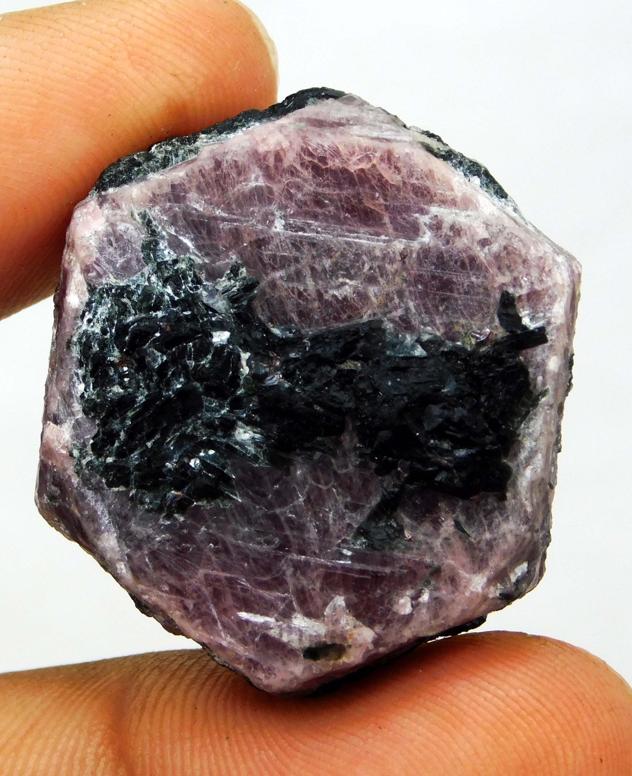 97.70 Ct Natural Red Corundum Ruby Crystal Rough Mineral Specimen Loose Gems