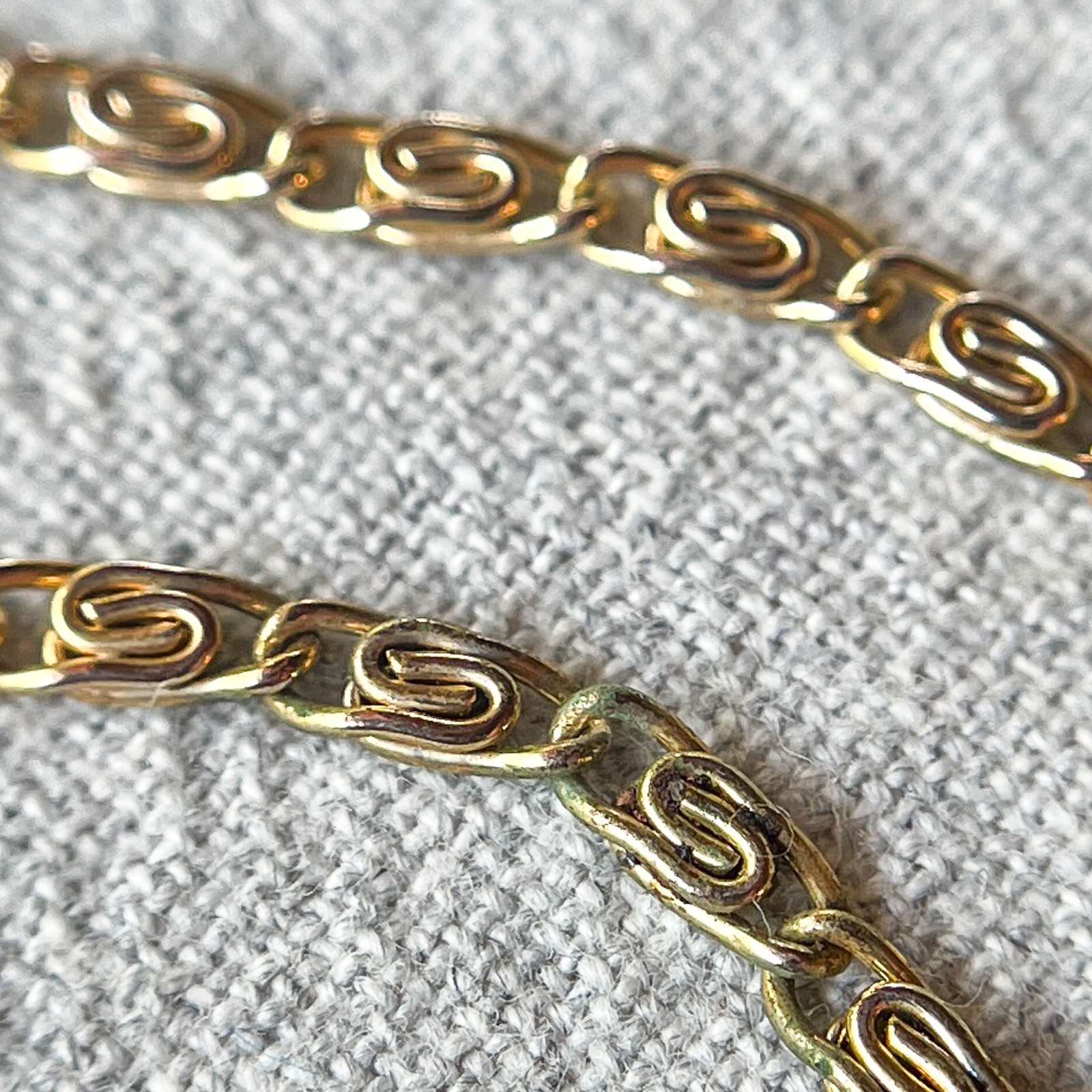 Vintage 1970s Flat Byzantine Scroll Link Chain Necklace 18K Gold Plated Unisex