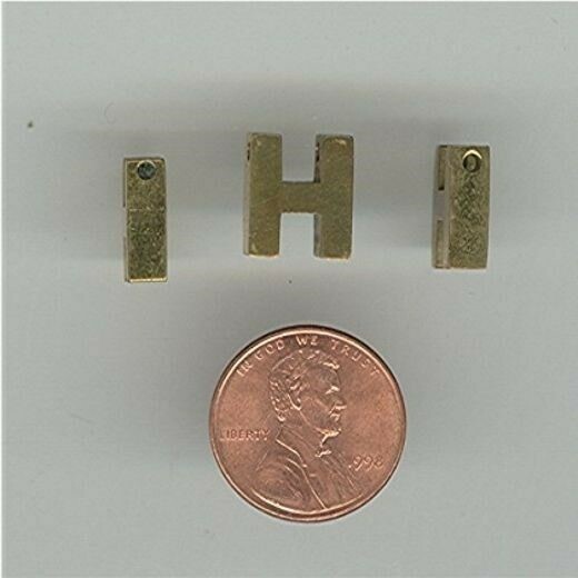 12 VINTAGE BRASS LETTER “H” 12x10mm. SMOOTH BEAD PENDANT CHARMS Z589