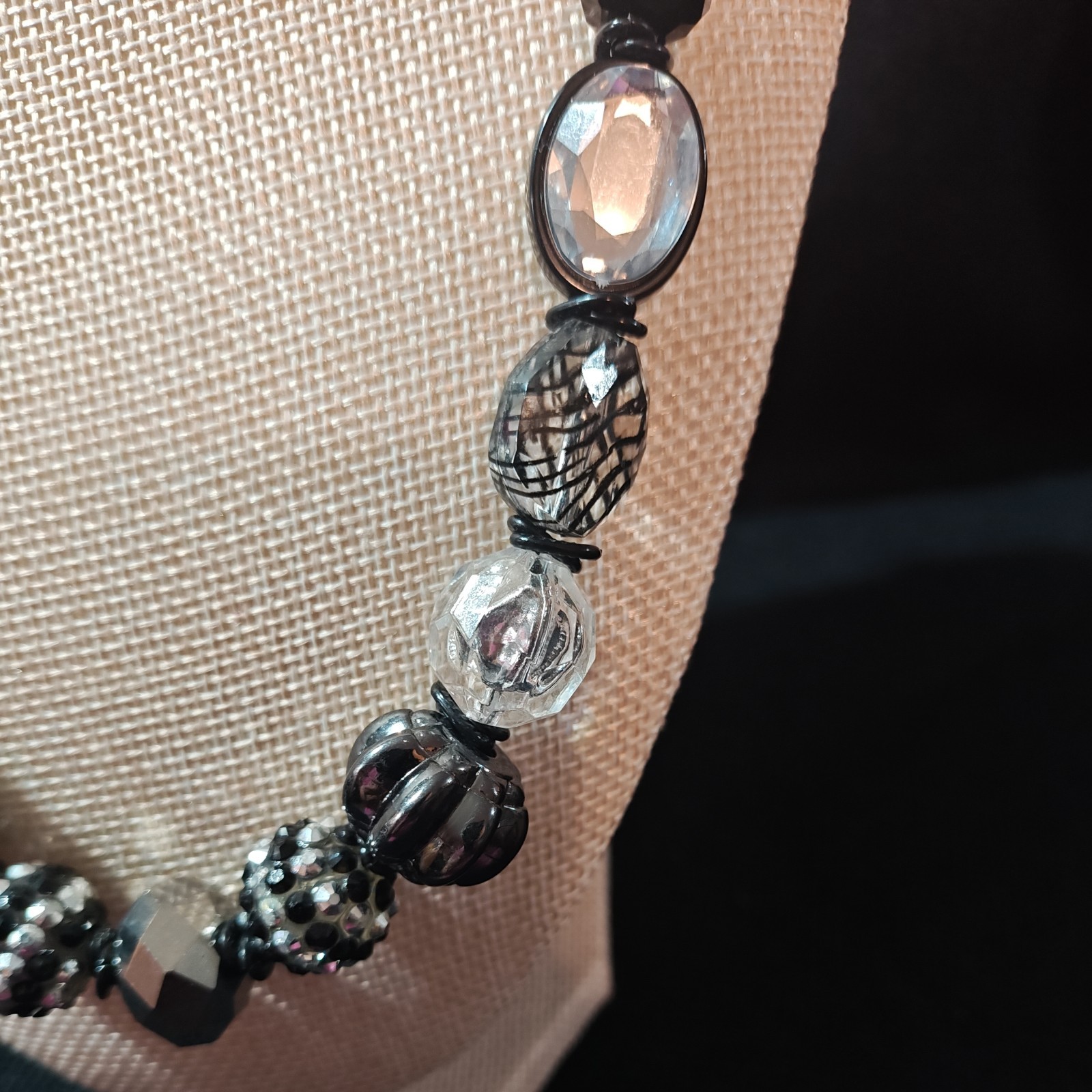 NY Brand Black and White Crystal Beaded Statement Necklace 21” Plus Extender