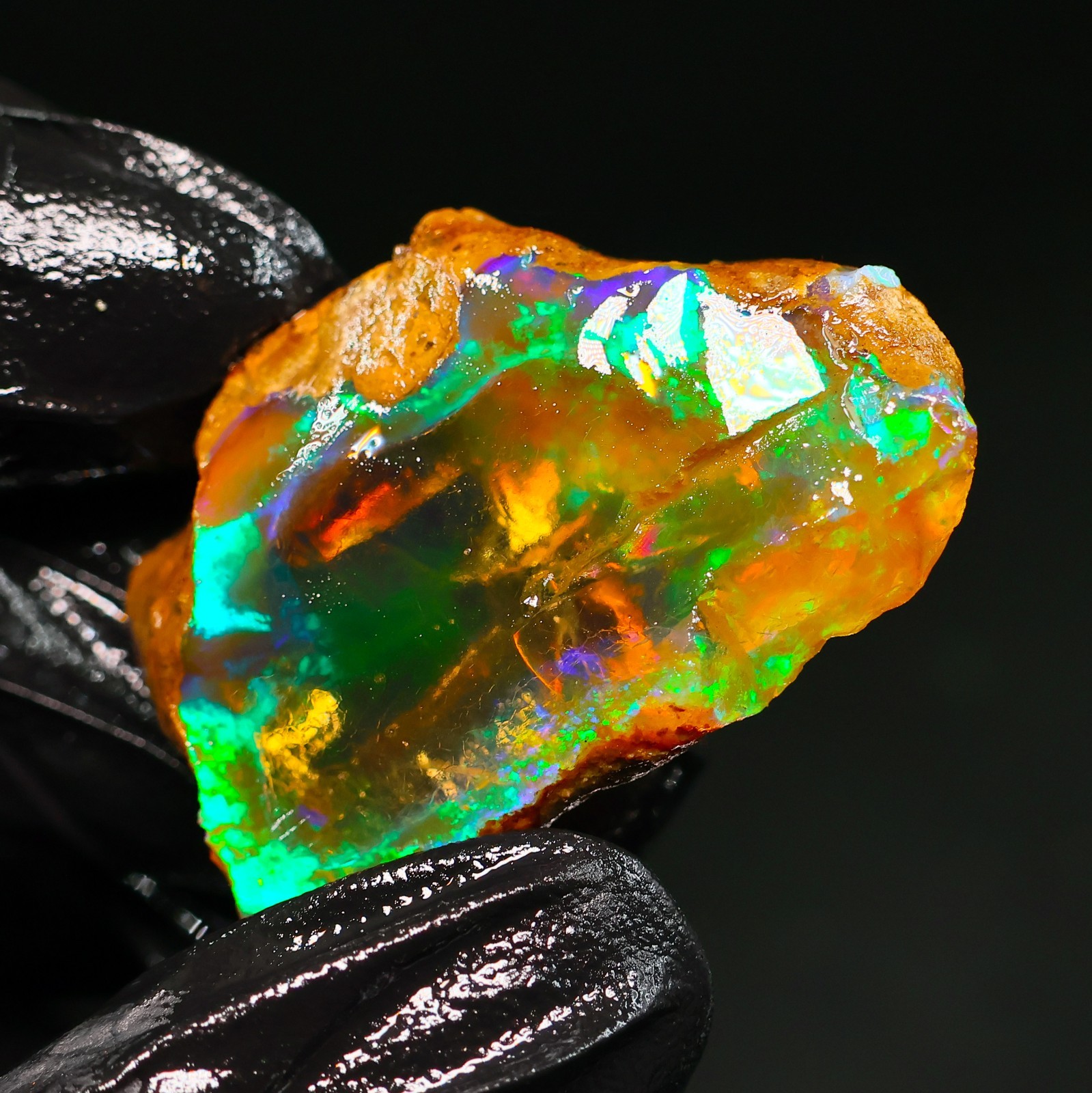 Natural Ethiopian Welo Opal Rough 39.10 Ct Gemstone – Bright Play of Color Fire