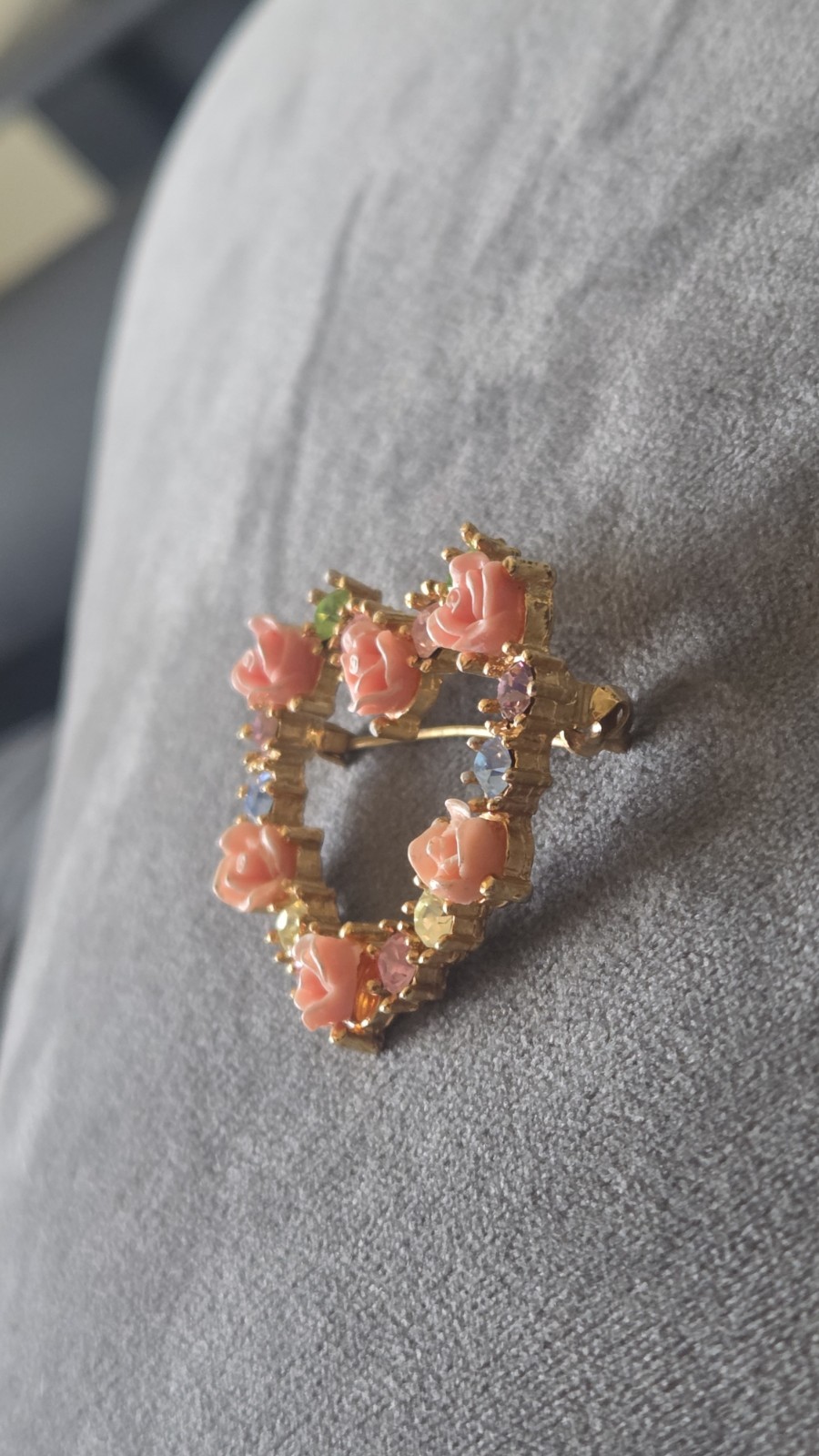 Avon Pink Rose Rhinestone Wreath Brooch