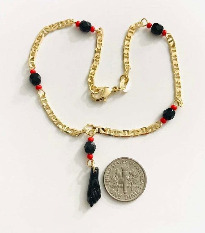 18K GOLD FILLED AZABACHE ANKLET 10″ / TOBILLERA MANO AZABACHE 10″ – A22