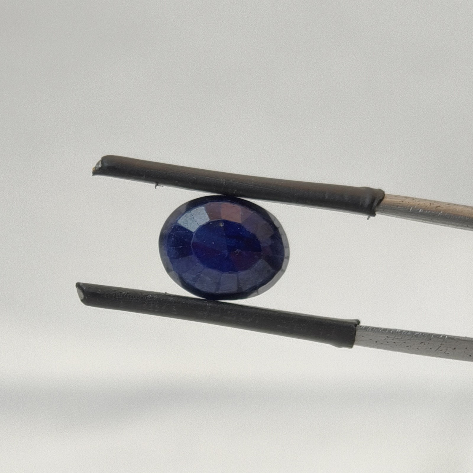 Natural Blue Sapphire Loose Oval Gemstone 3.51 Ct 9.36 x 7.69 x 4.35 mm
