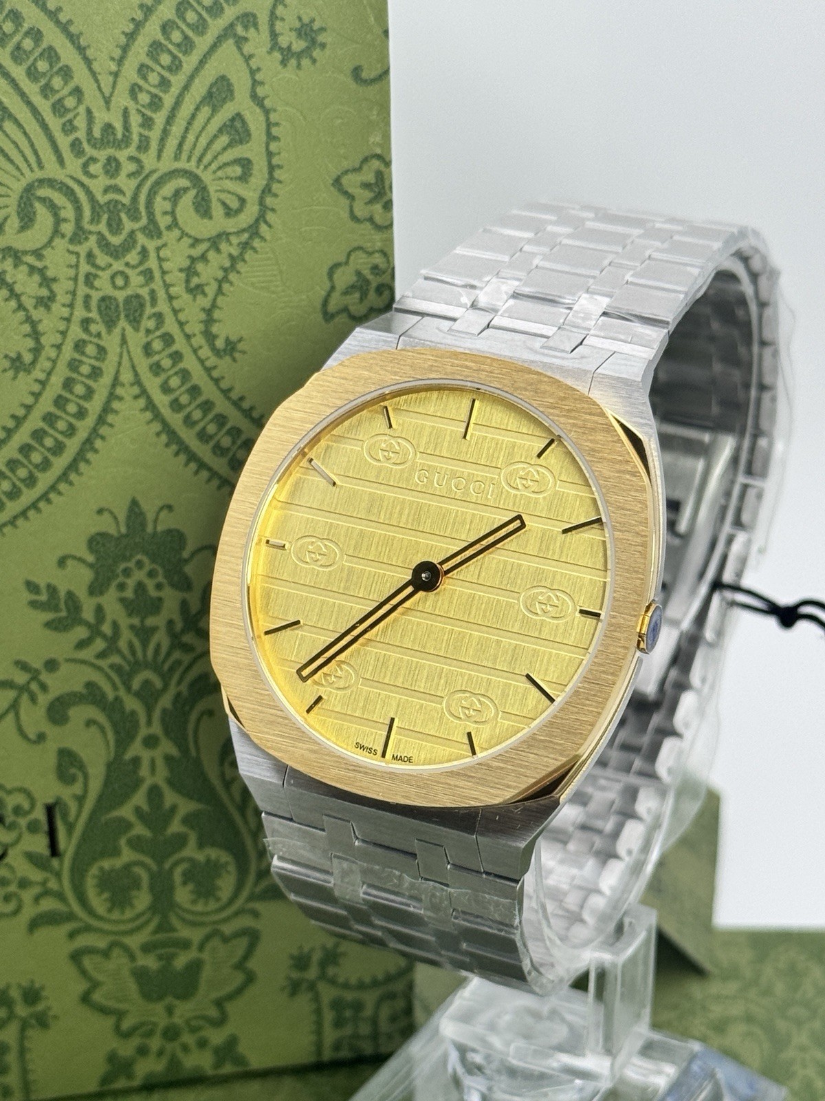 New Gucci 25H Golden Brass Dial YA163405 38mm Swiss Quartz Men’s Watch – Silver