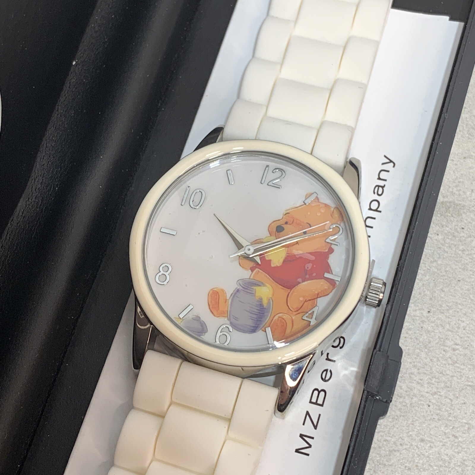 DISNEY WATCH SET MZ Berger & Co. – MICKEY MOUSE, CINDERELLA, POOH Silicone Band