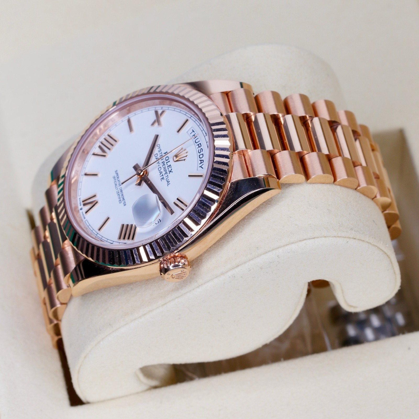 Rolex Day-Date 40 White Dial 18K Rose Gold Fluted Roman Numeral President 228235