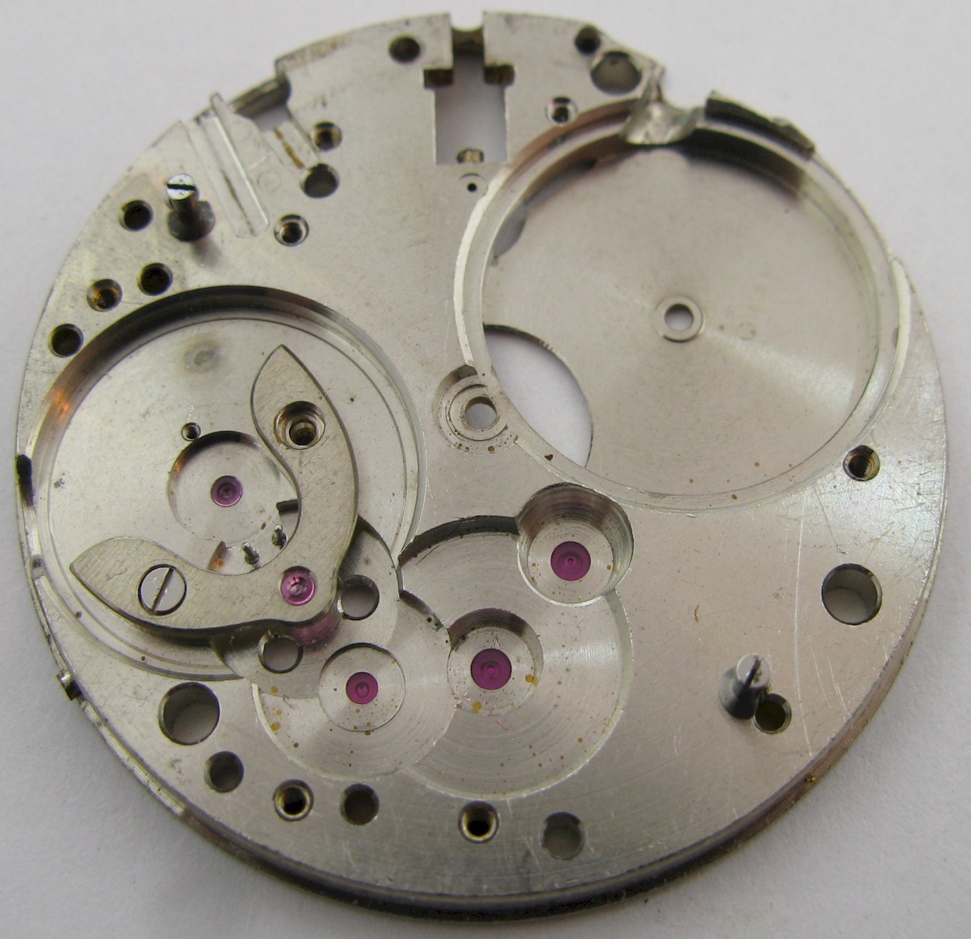 Chronograph Omega 2221, 33.3, Lemania 15TL & 15CHT main plate 100