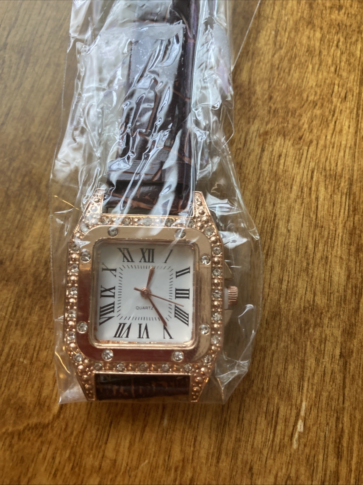 Brand New Women’s Watch With Leather Strap Never Worn