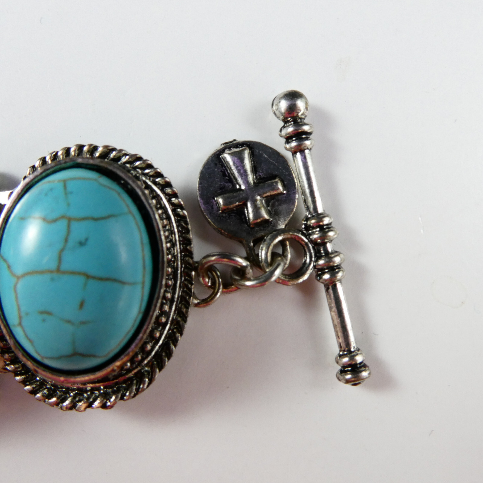 West & Co Faux Turquoise Cabochon Link Bracelet Silver Tone Toggle Clasp