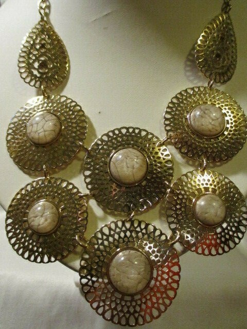 AVON Medallion Necklace Lace & Marble-Like Details Burnished Brass Faux Stones