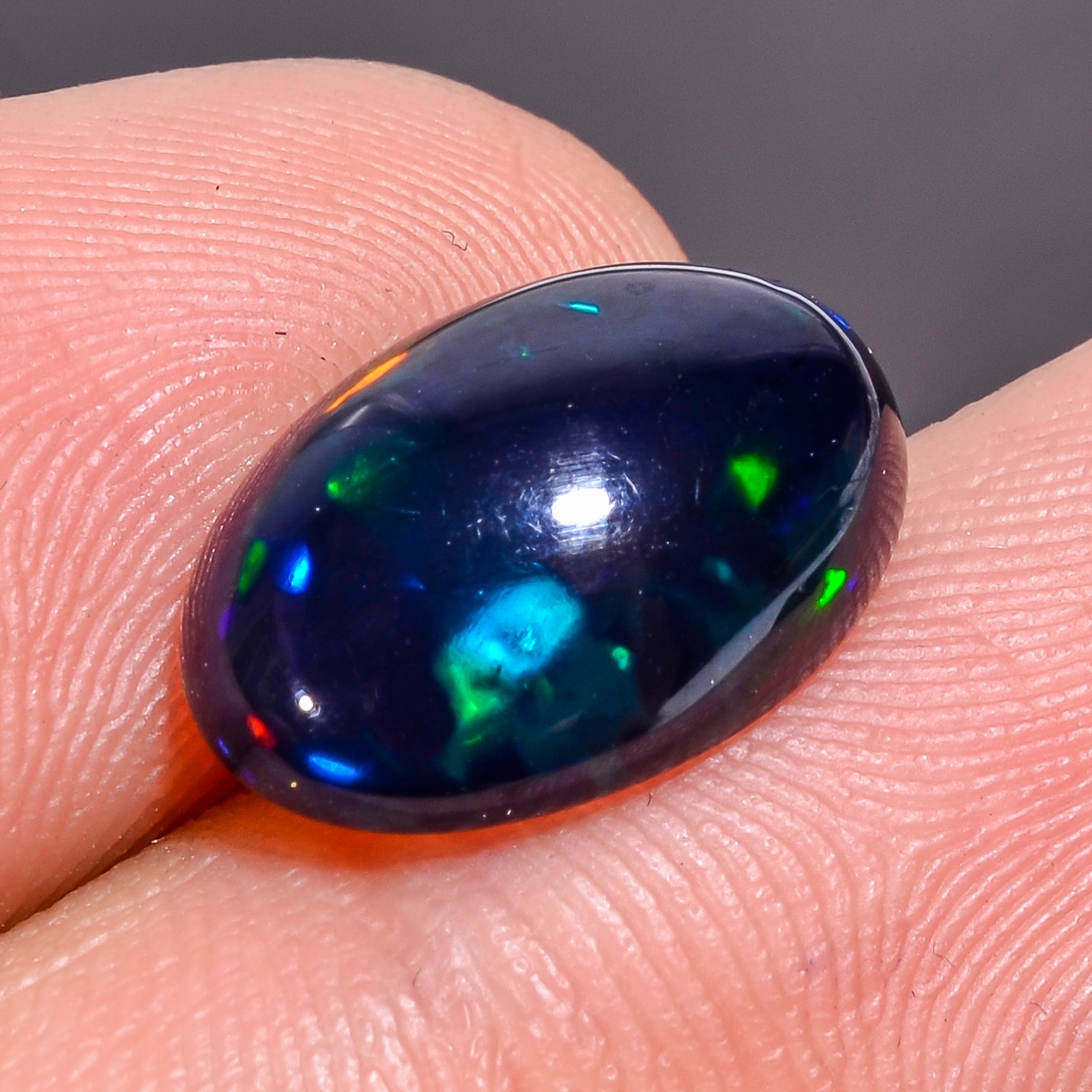 natural black ETHIOPIAN OPAL oval shape loose gemstone 3.10 Cts. (08x13x05 mm)