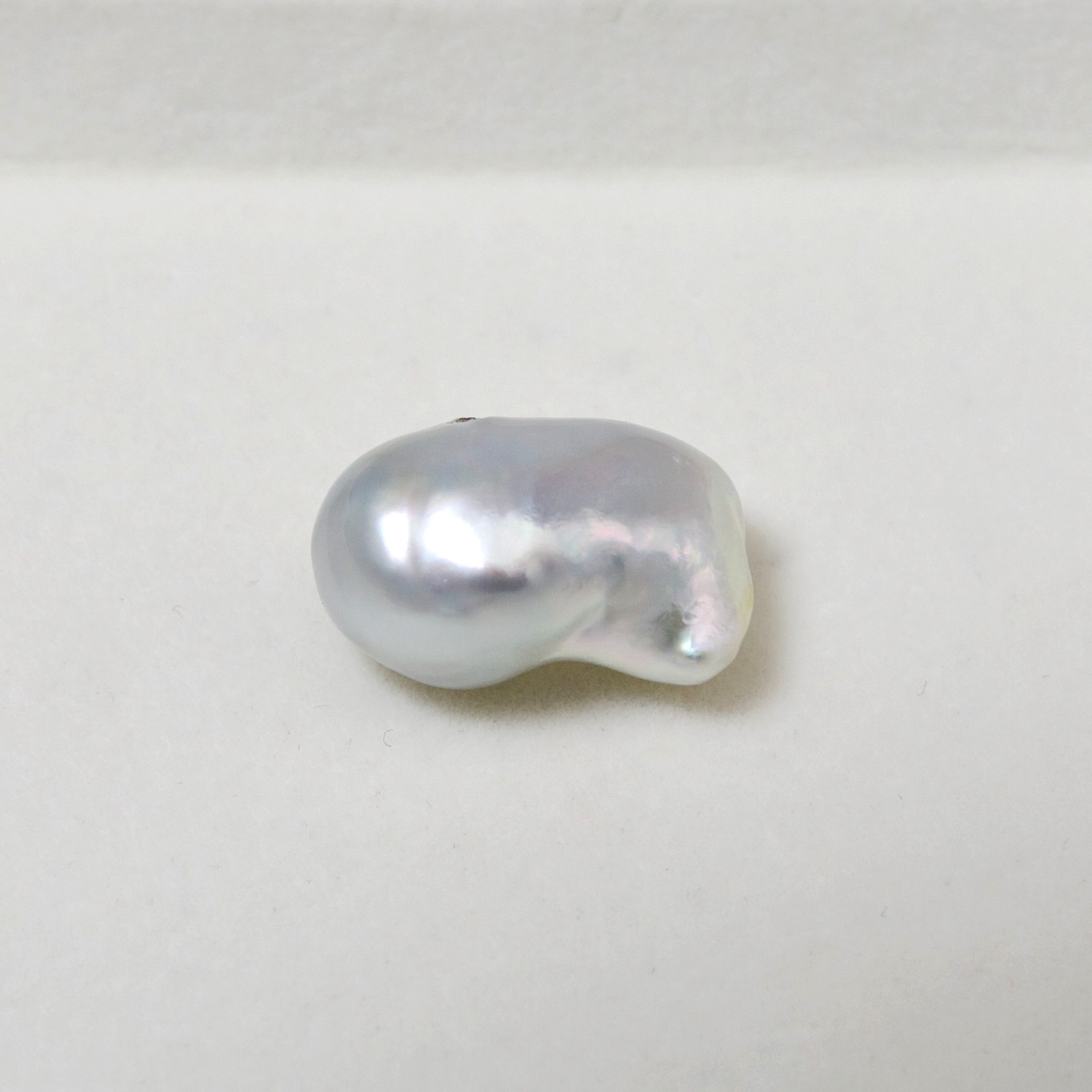 15.7×24.7mm Baroque White-Rose South Sea Loose Pearl & Dia.Undrilled,High Luster