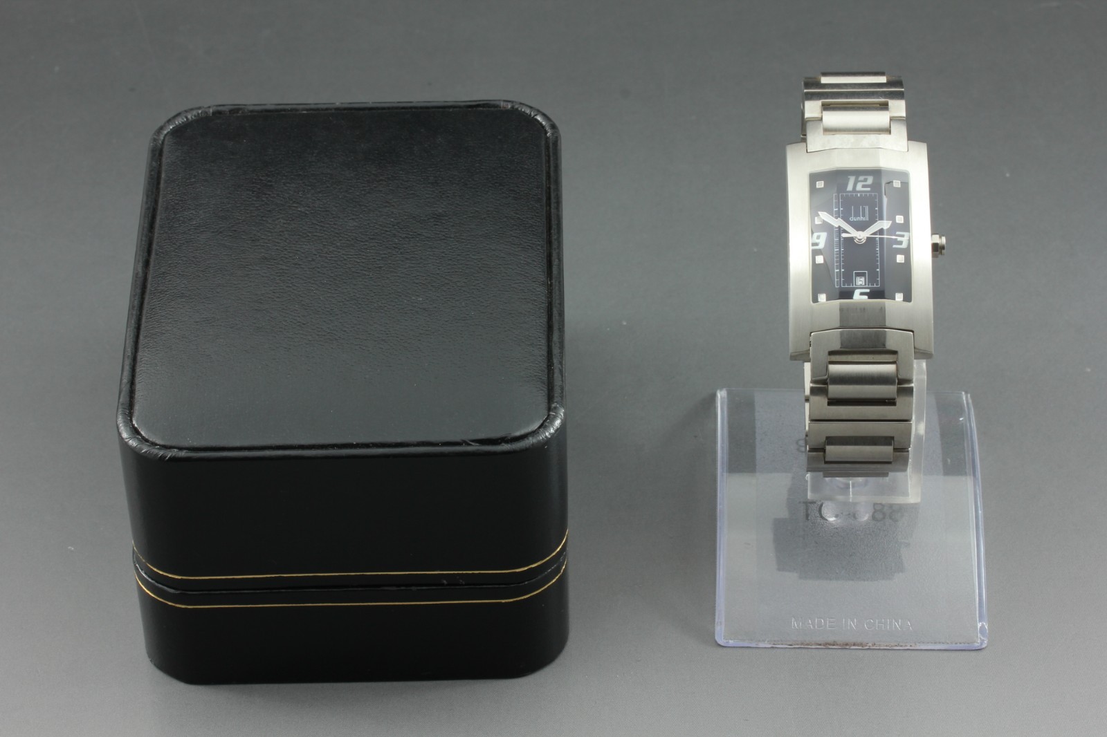 Dunhill Dunhillion 8027 Black Dial 25mm Date Quartz Mens Watch NEAR MINT w/ Box