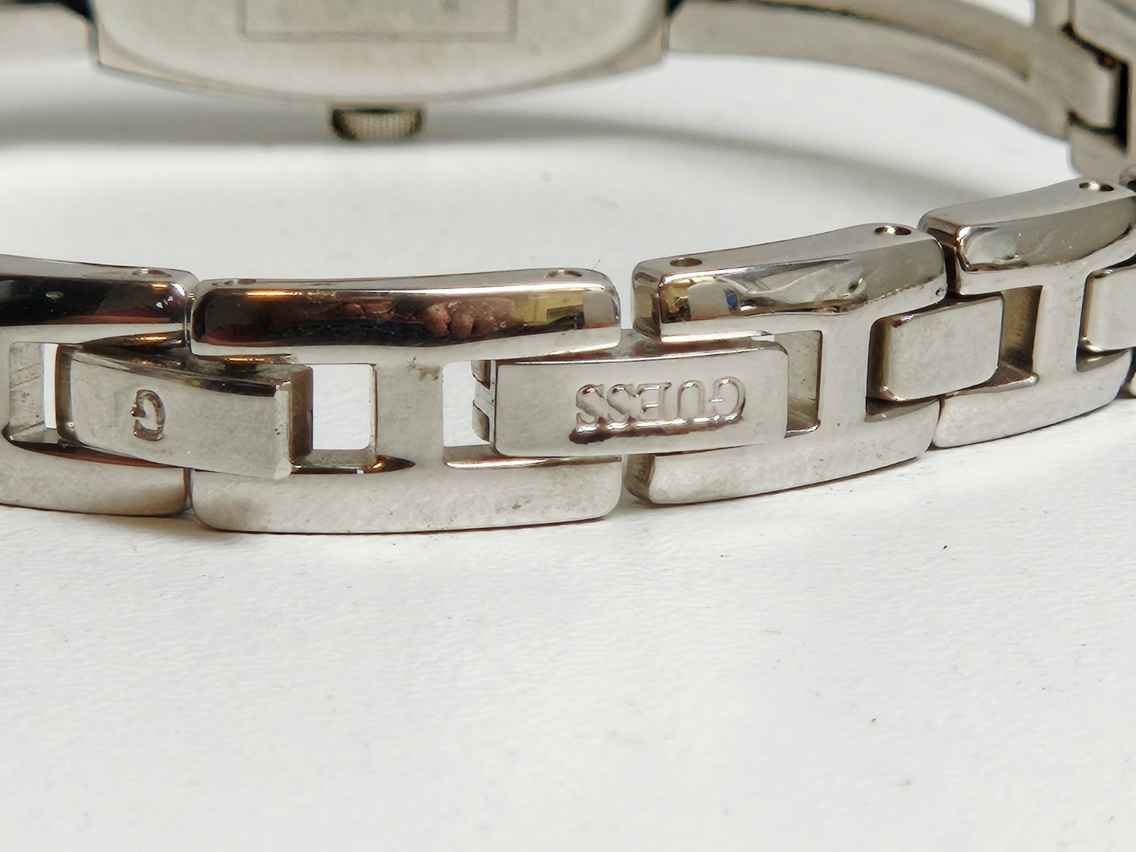 GUESS G66316L Three-Hand Quartz Analog Women’s Watch Sz. 6.5″ New Battery