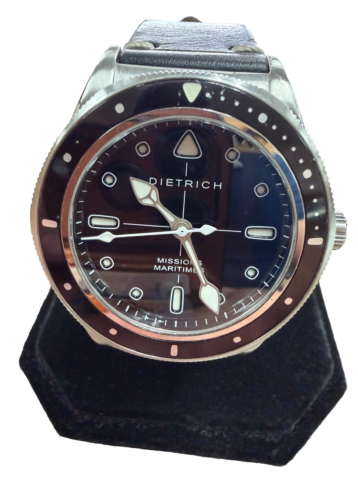 Dietrich Missions Maritime Skin Diver 2 SD-2 Black Dial w/ Horween Leather Strap