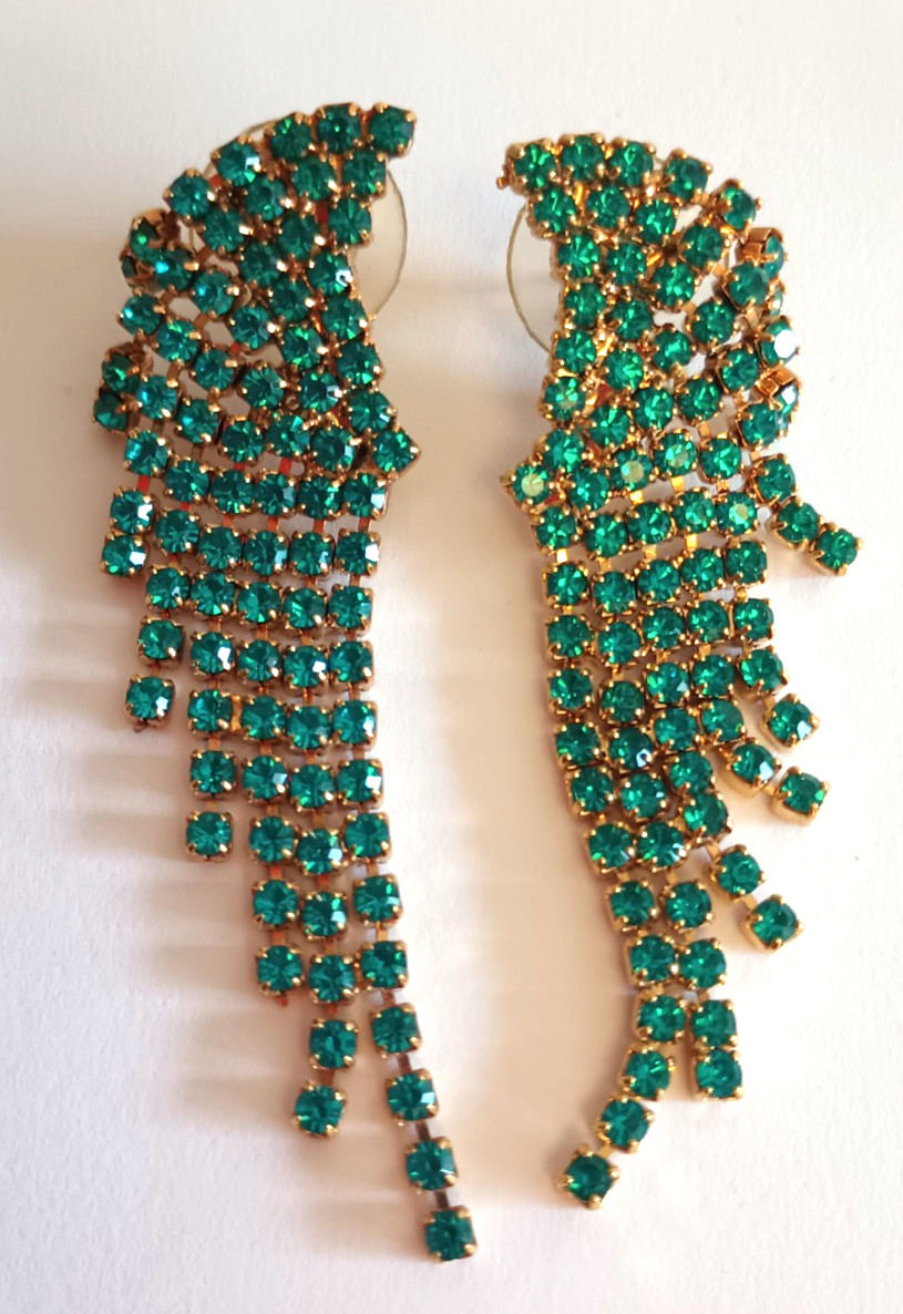 Vintage Elizabeth Cole Waterfall Blue Dangle Pierced Earrings Crystals Gold Tone