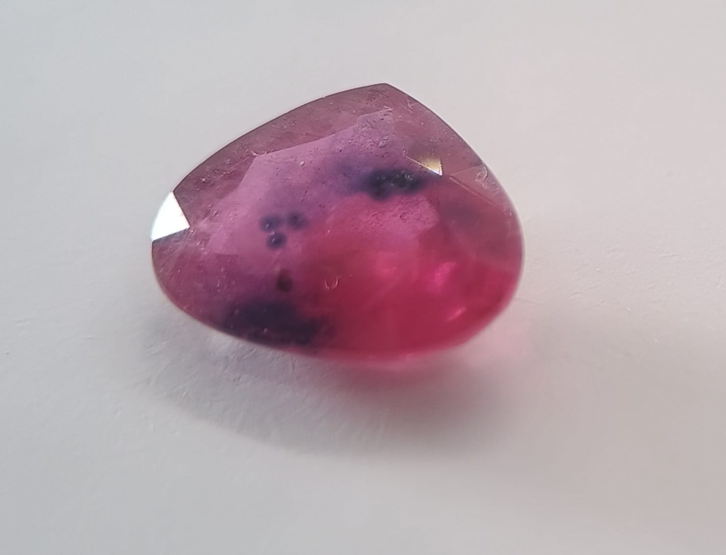 NATURAL AUSTRALIAN Pinkish Red Blue Spots Sapphire 1.49ct Tasmania Heart Ruby