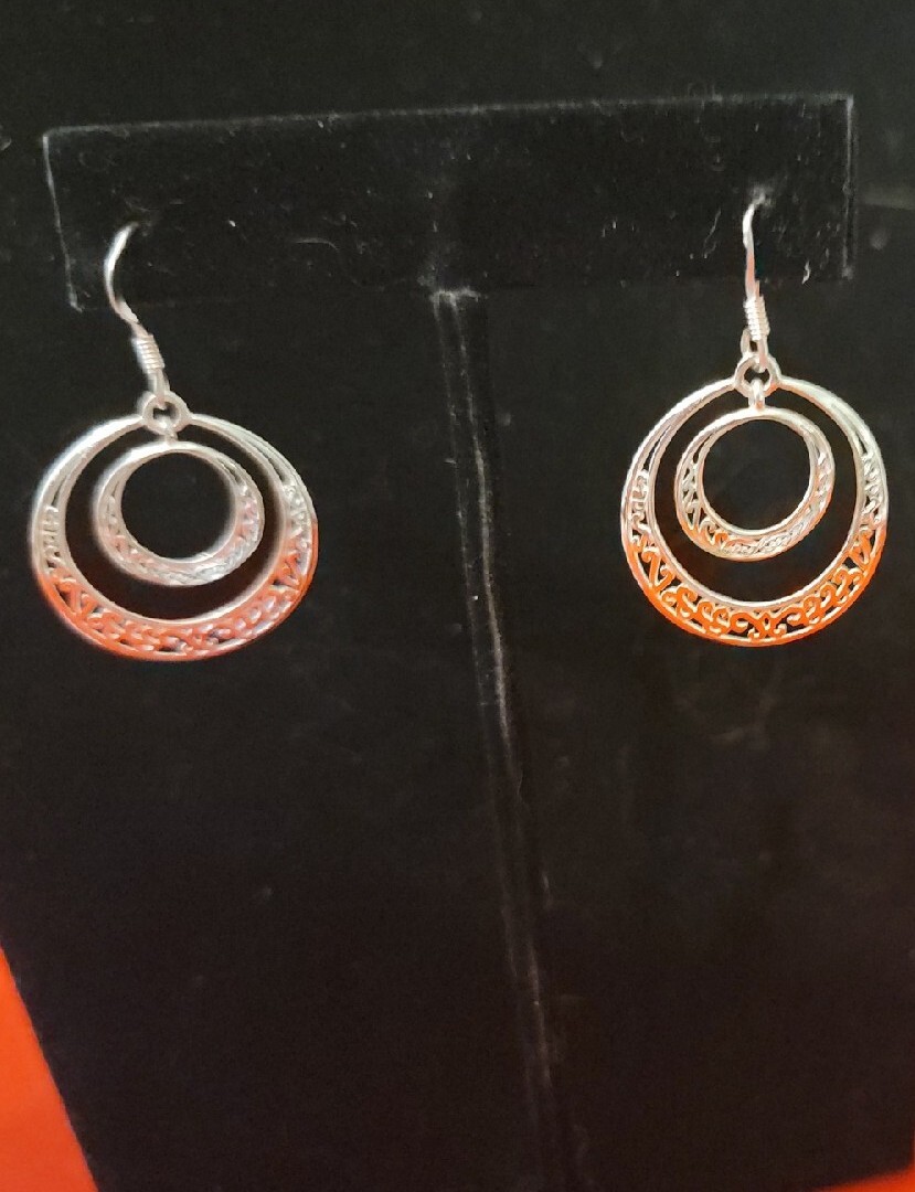 Estate Sterling Silve Filigree Teardrop Dangle Earrings Sterling Silver SeR10