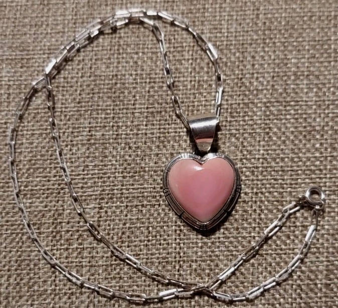 New Large Navajo Artist SS & Natural Pink Conch Heart Pendant with Paper Clip