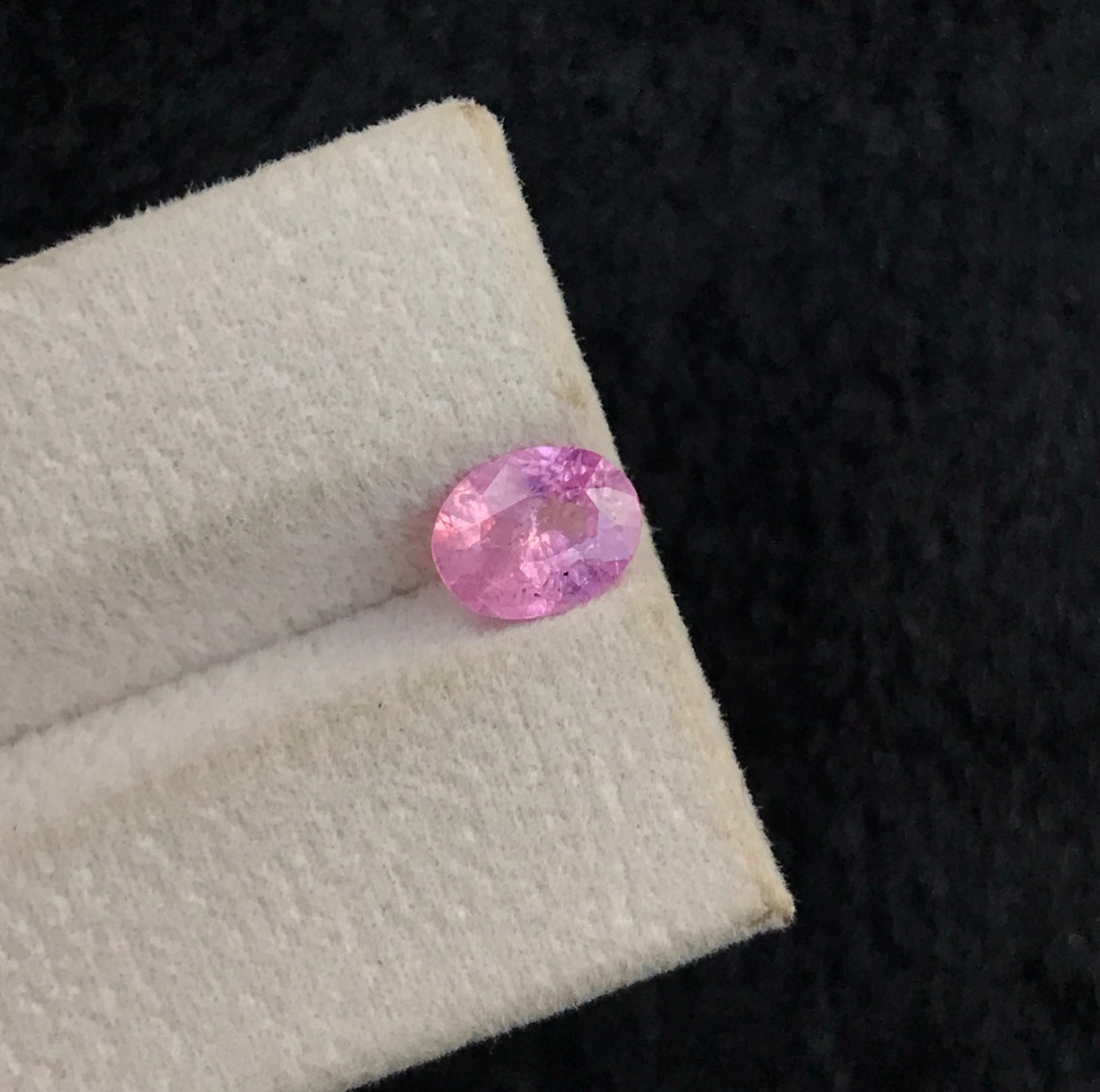 Kashmir Purplish Pink Sapphire 1.60 CT Oval Cut Unheated Natural Loose Gemstone