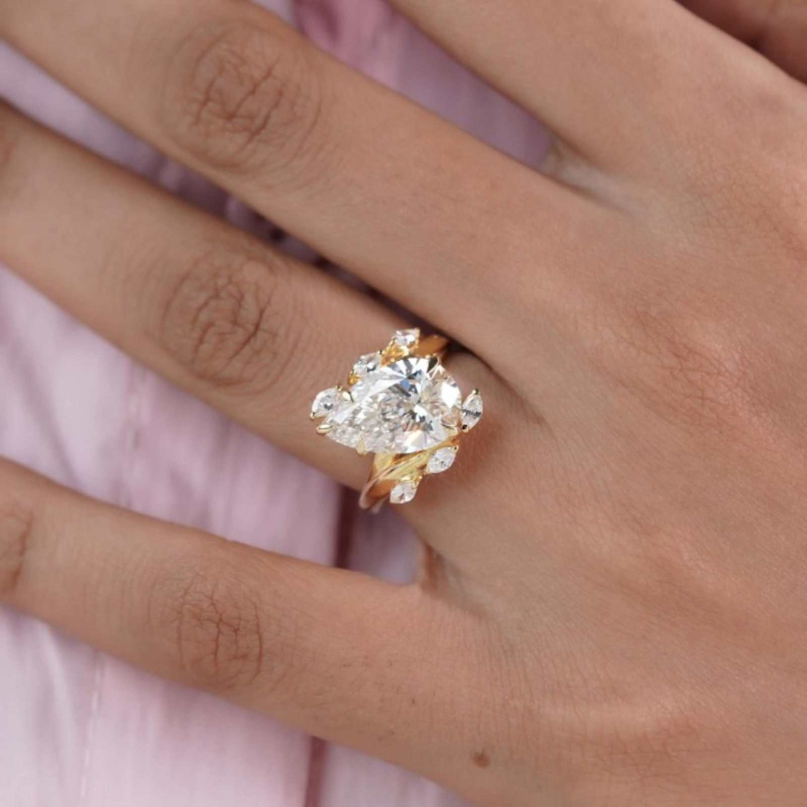 4 Carat Pear Cut Lab Grown Diamond Engagement Ring | 14k Yellow Gold VVS VS
