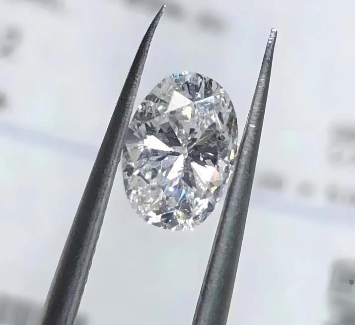Lab Grown White Diamond 2.8 Ct EGL Certified Oval VVS1 CVD Loose Gemstone 6AGZ