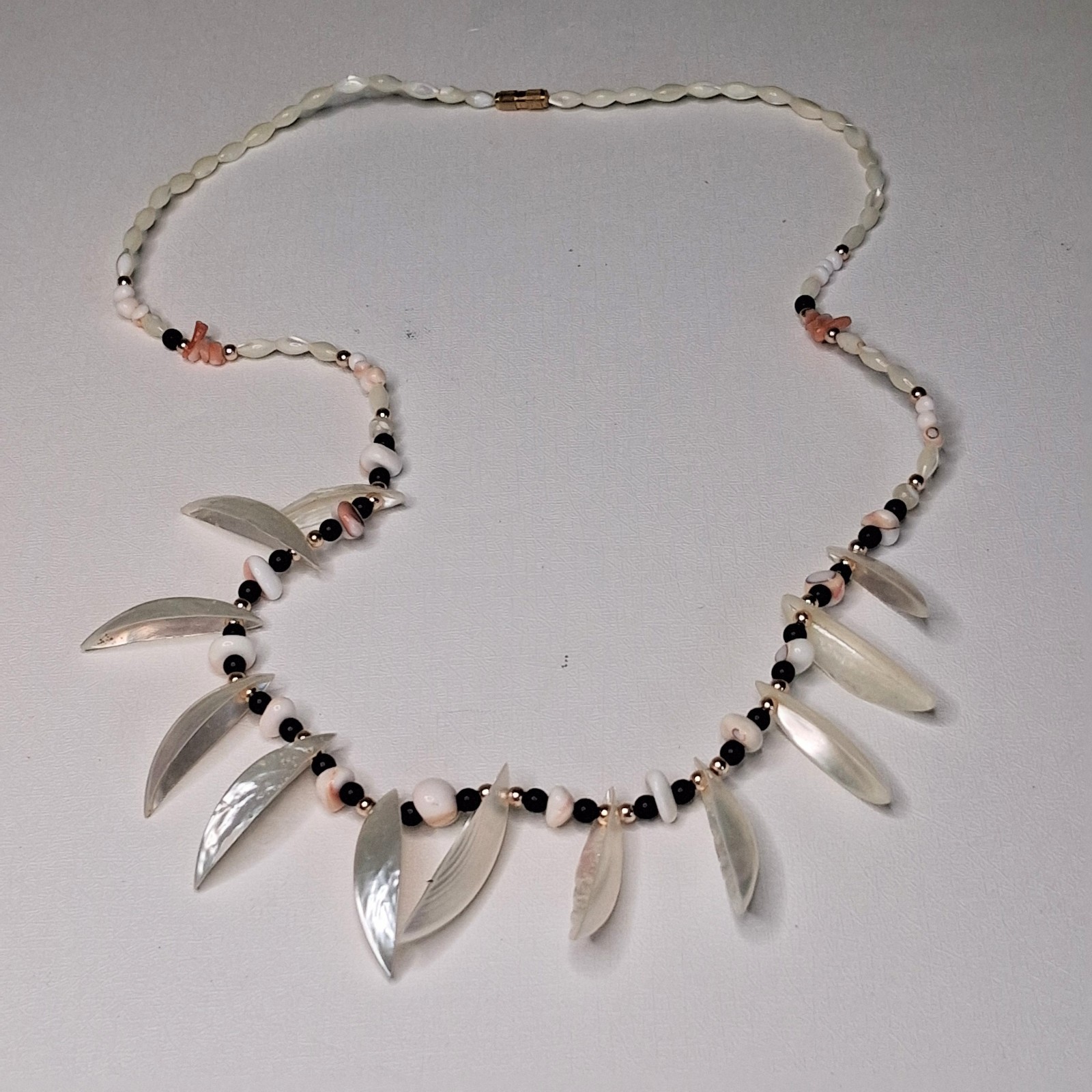 Boho Chic Shell Necklace Long Mother of Pearl Dangle Beads Vintage Beach Jewelry