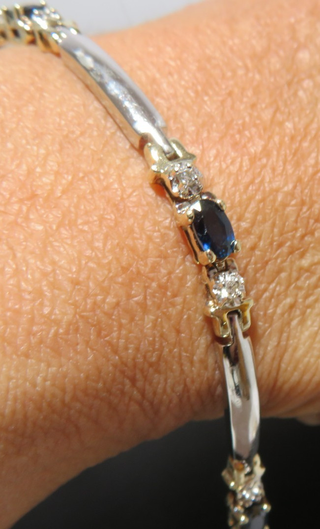 10K 2TONE LADIES BLUE SAPPHIRE & DIAMOND TENNIS BRACELET 8″ LONG 9.82g(A22062-3)