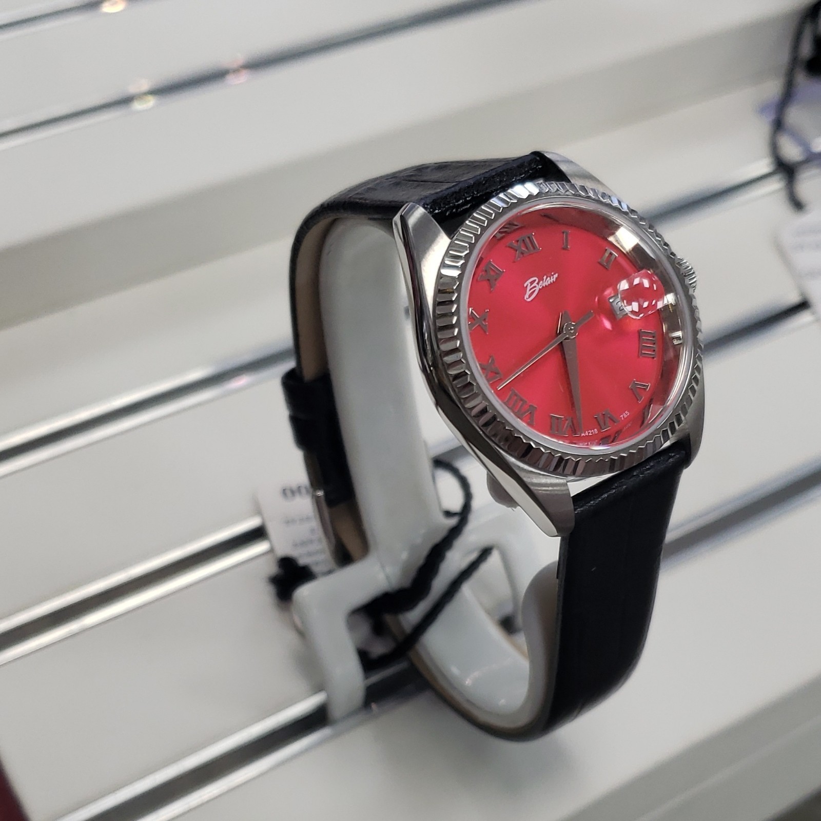Belair Quartz Analog Wristwatch Red Dial