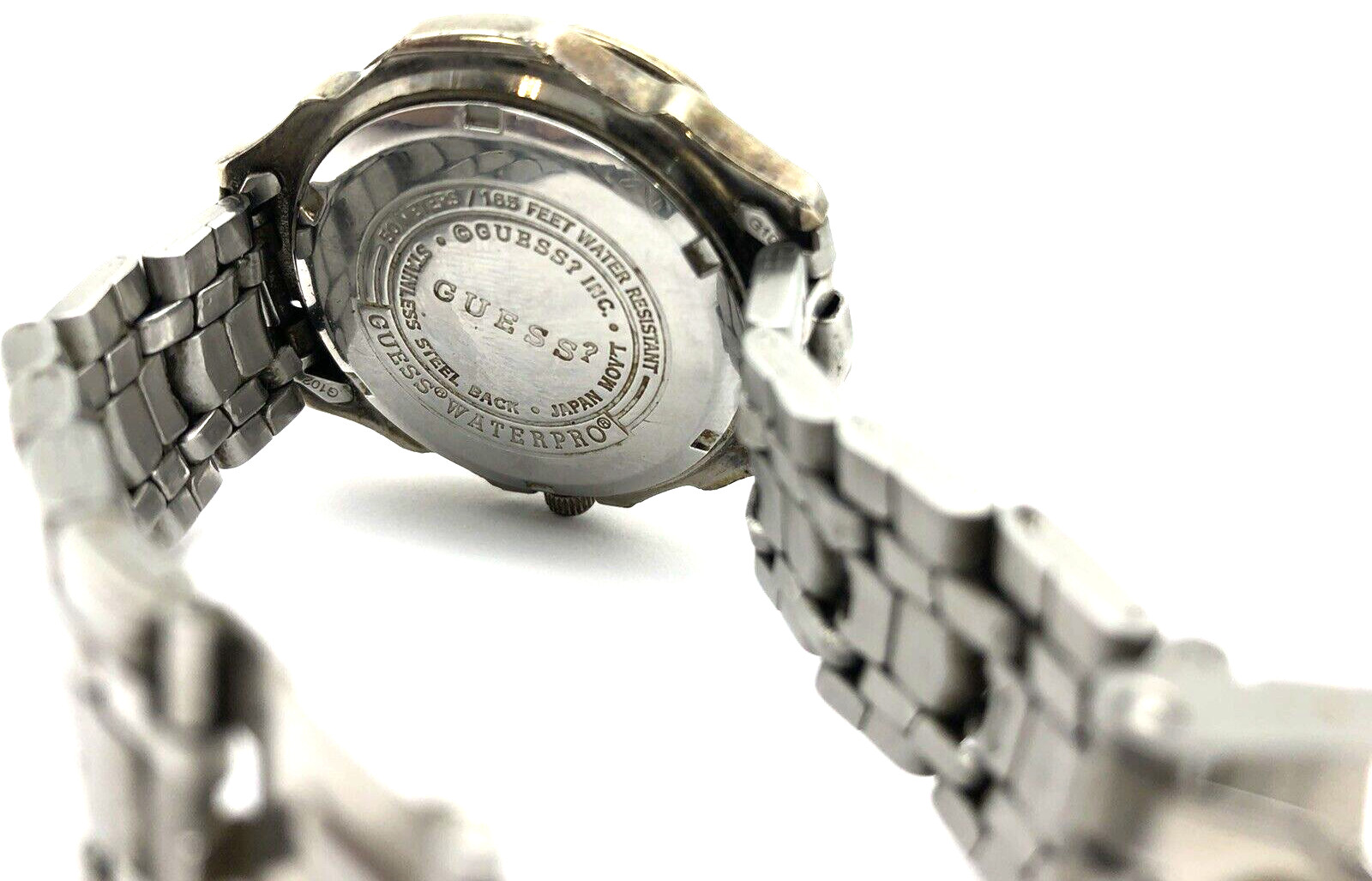 GUESS WaterPro – 50 Meter/165 Feet Water Resistant Watch
