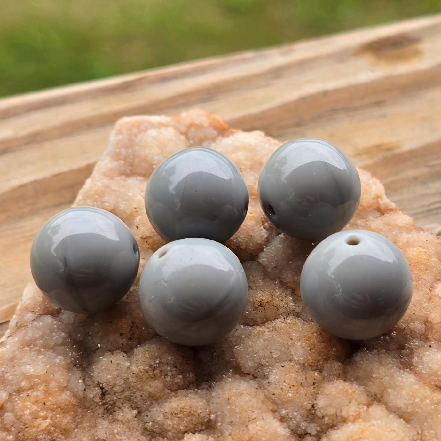 Vintage Pressed Glass Beads Opaque Smooth Stone Gray 14mm Large 5pc