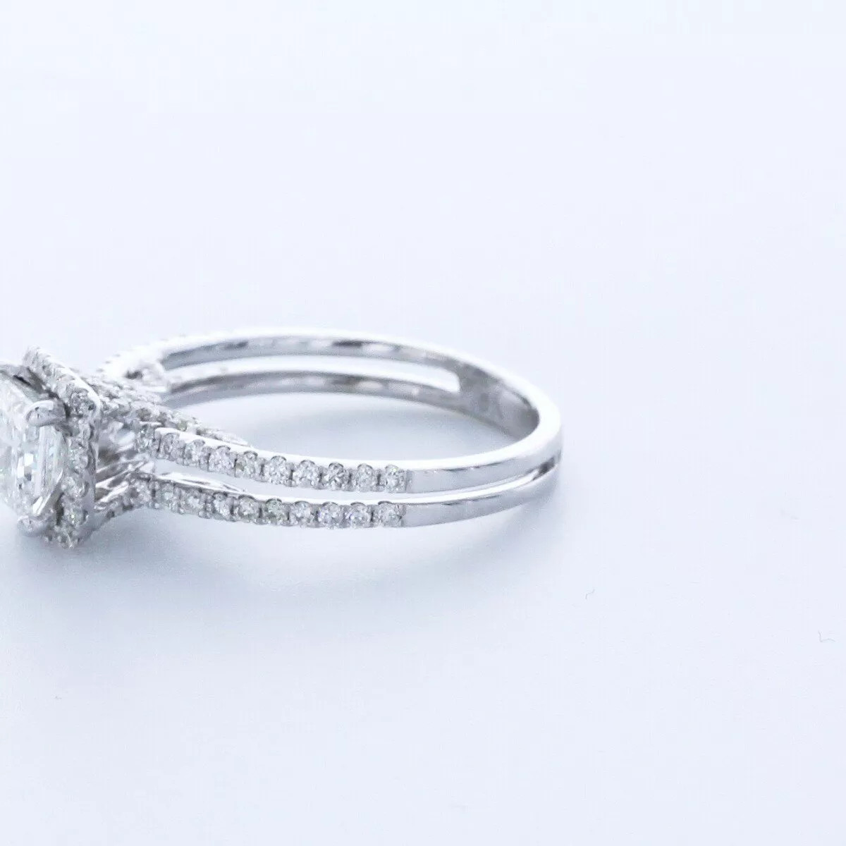 18K White Gold Engagement Ring Halo 1.60 Carat Princess Lab-Grown Diamond E SI1